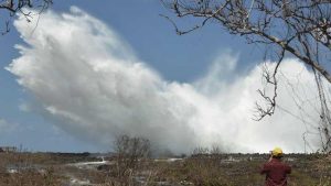 Berita Kekuatan Gelombang Tinggi sampai 4 Mtr. di Samudra Hindia Hari Ini dan Esok