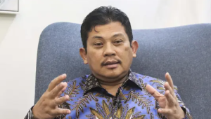 Sosok Menteri Ali Ghufron Mukti: Pasien BPJS Sekarang Dapat Tunggu Barisan Sekalian Minum di Warung Kopi